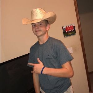 Meet your Posher, Clay